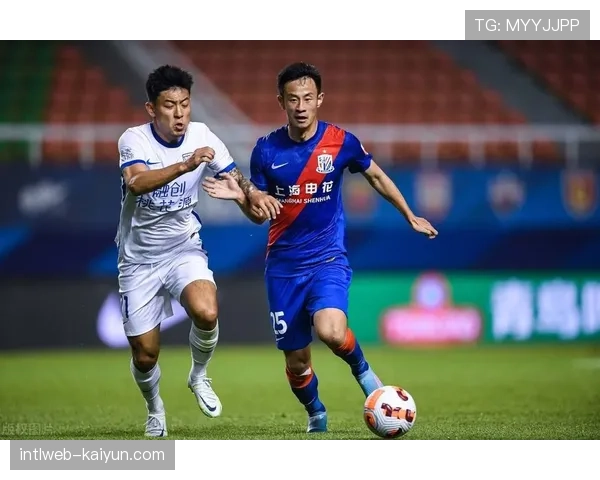 上海队稳居积分榜前三 阵容深度与团队篮球成核心竞争力 上海队稳居积分榜前三 阵容深度与团队篮球成核心竞争力